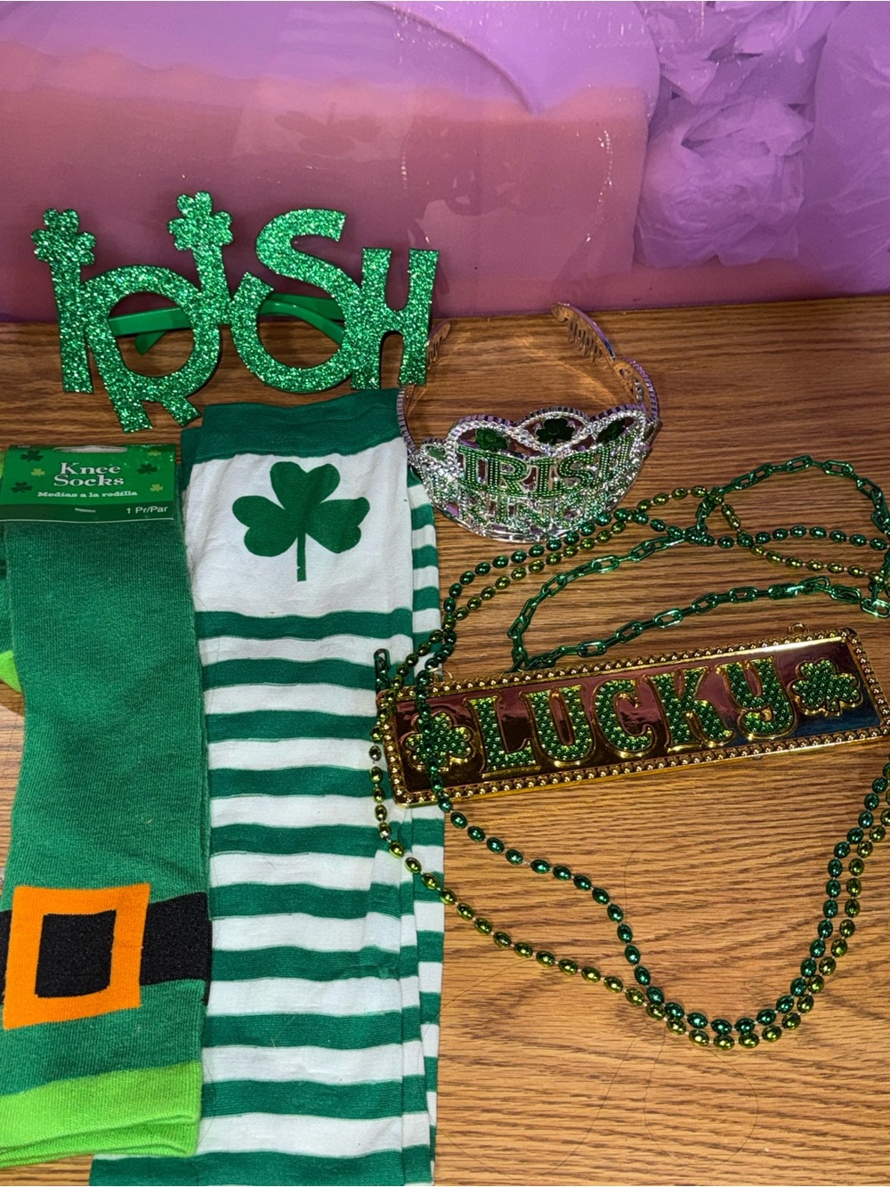 Irish costume accessories